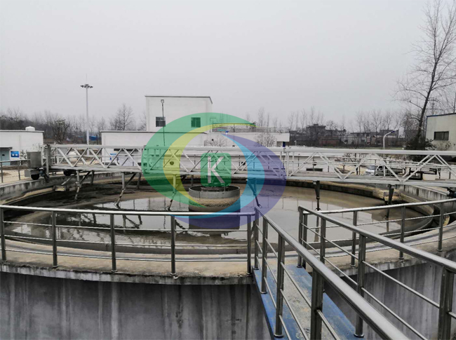 周邊傳動刮泥機